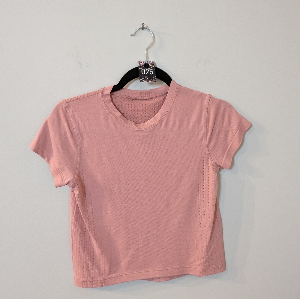 25. Lululemon crop top